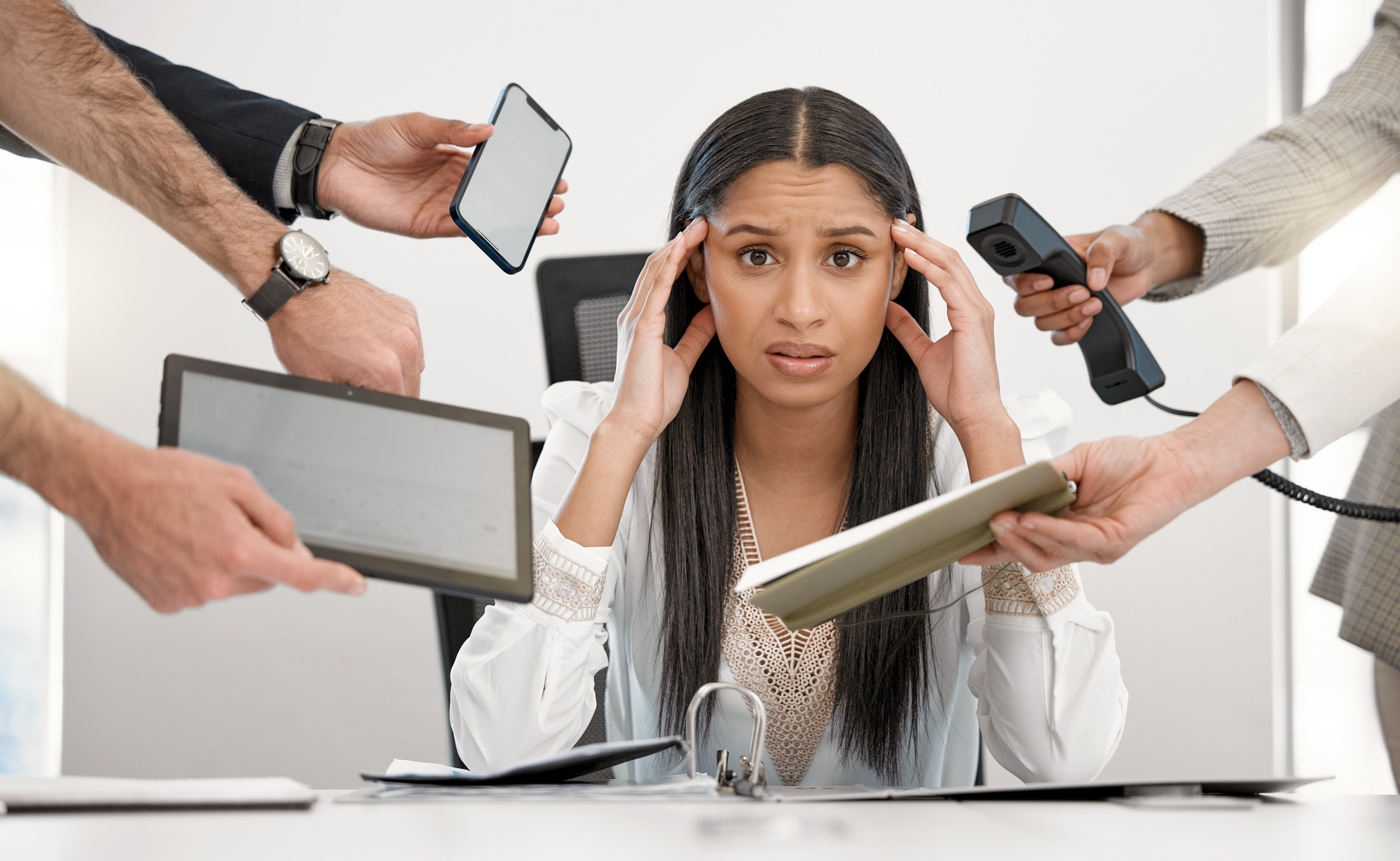 Why Your Brain Can't Truly Multitask, Then What To Do Instead?