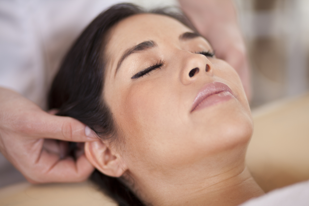 tip of the ear massage