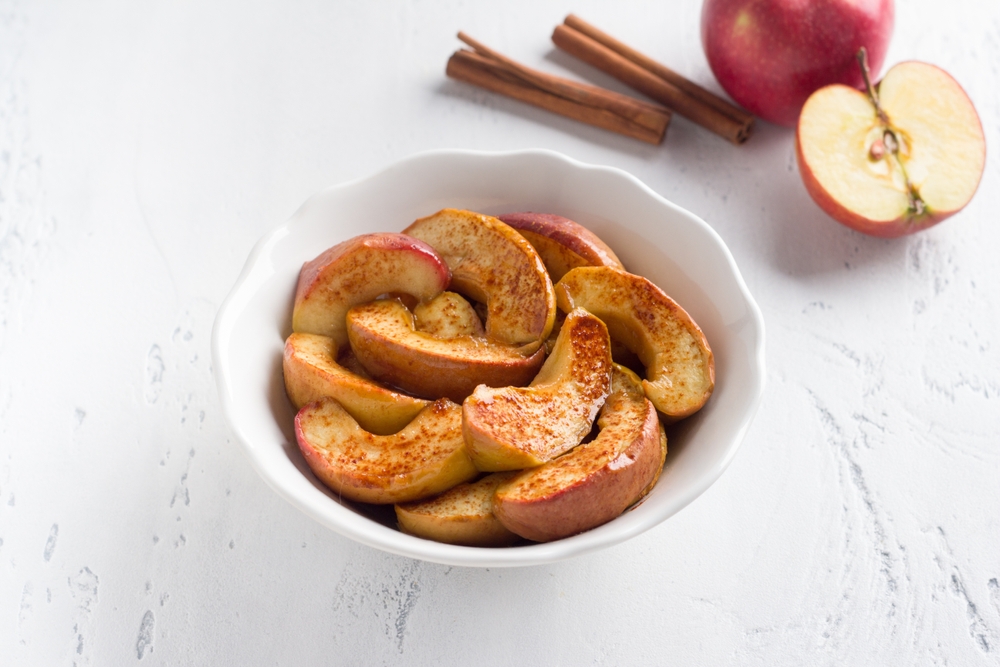 Apple Slices with Cinnamon
