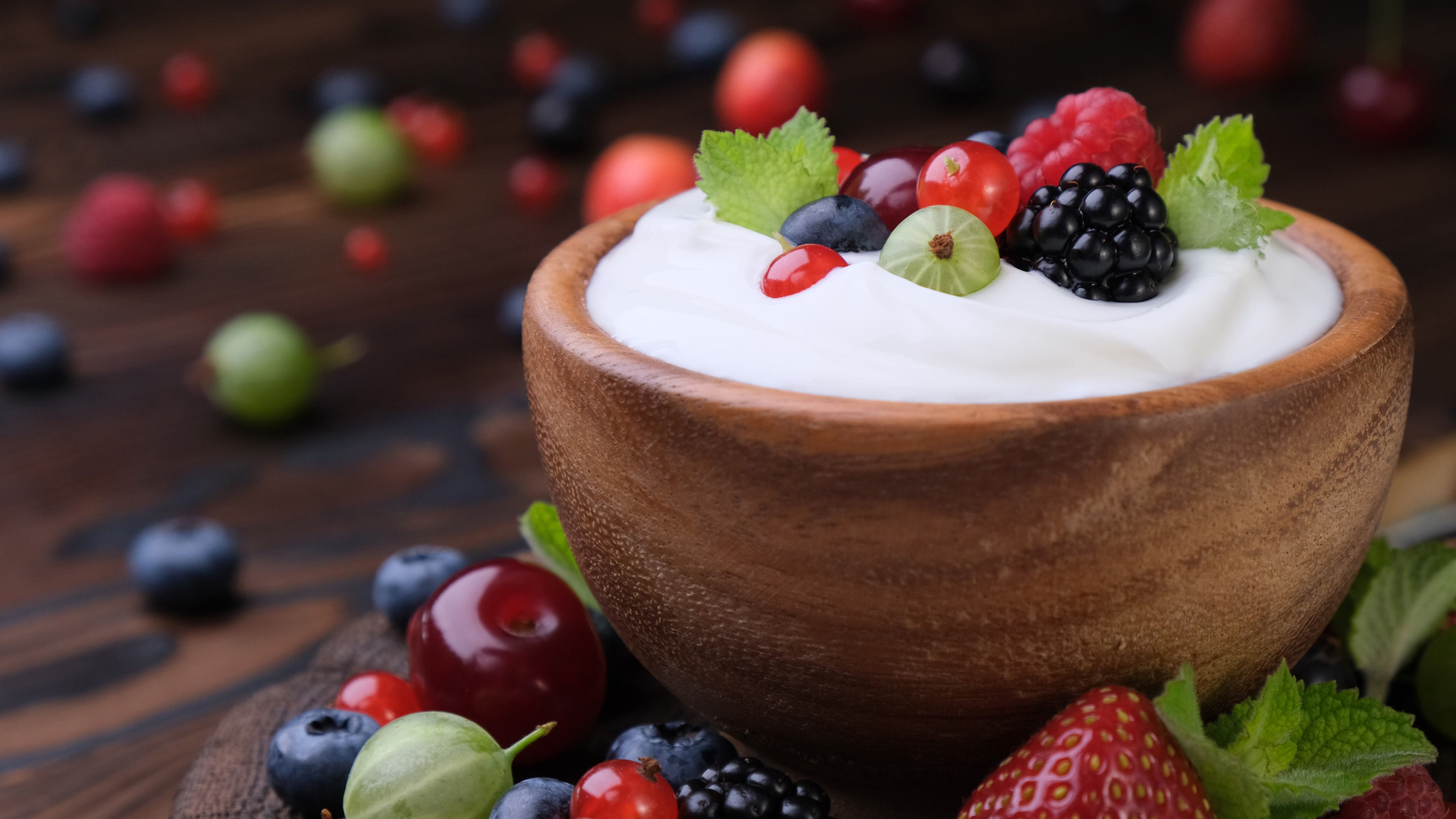 Plain Greek Yogurt with Whole Fruit