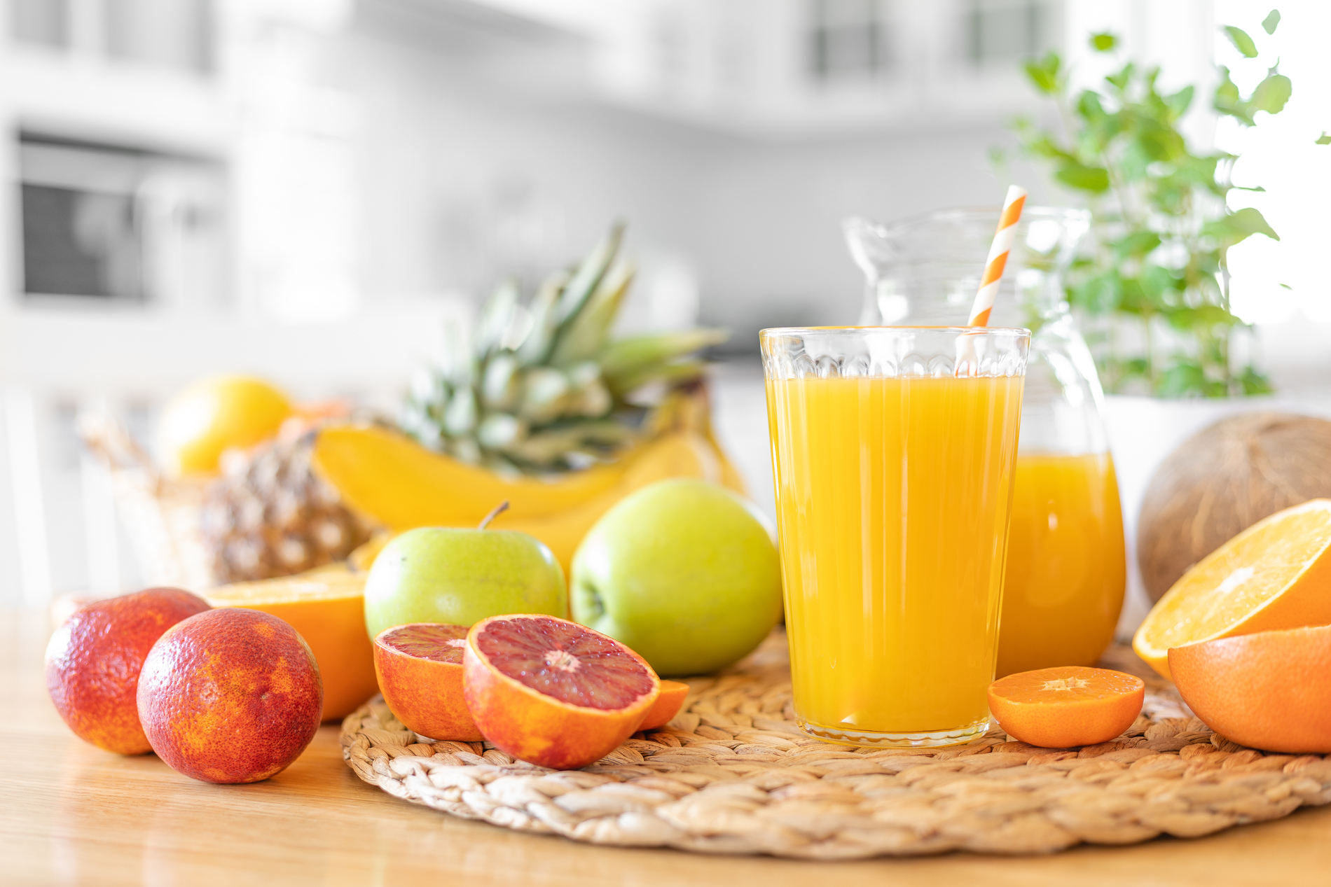 Fruit juice with fresh fruit
