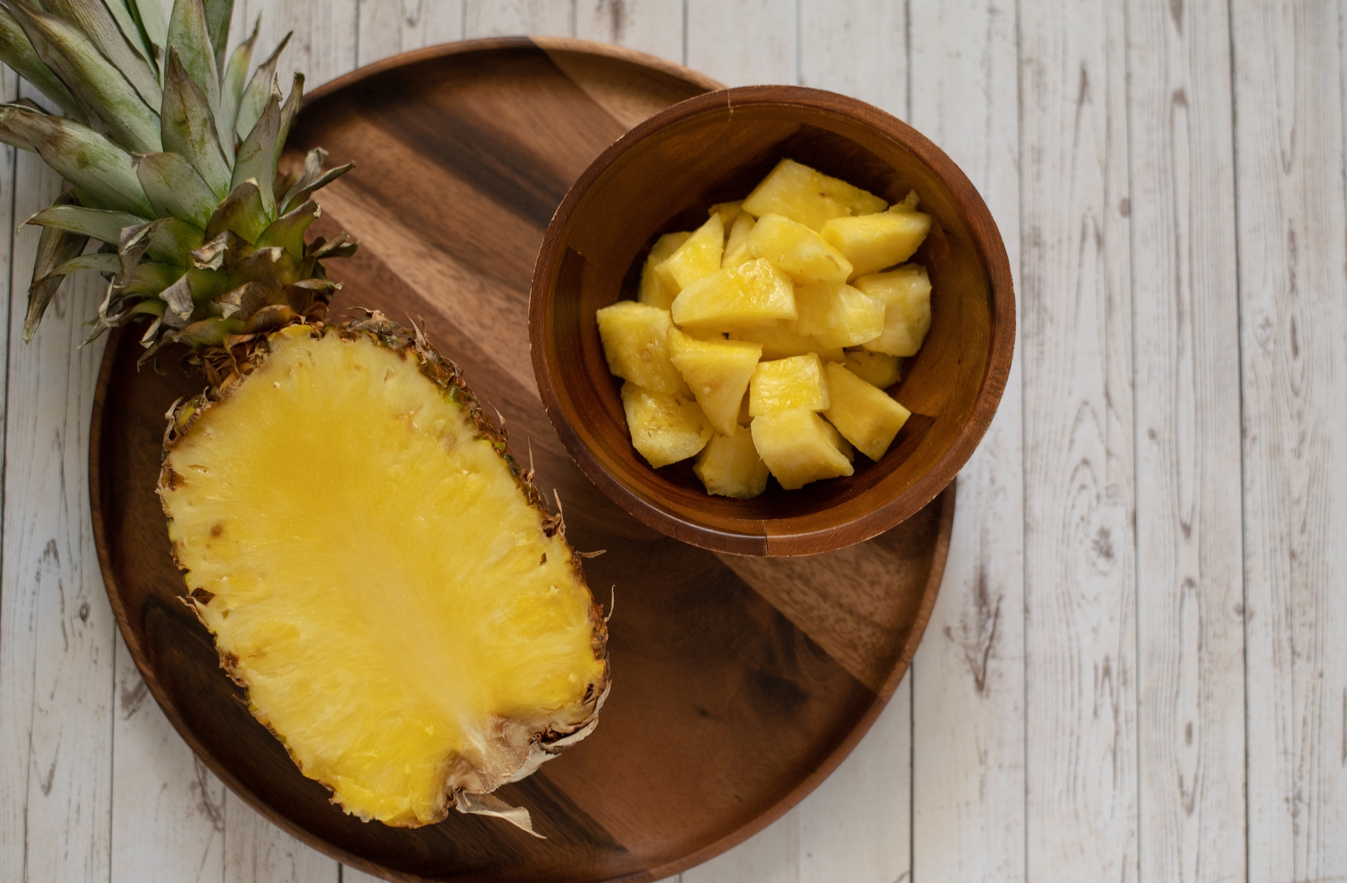 Fresh pineapple slices
