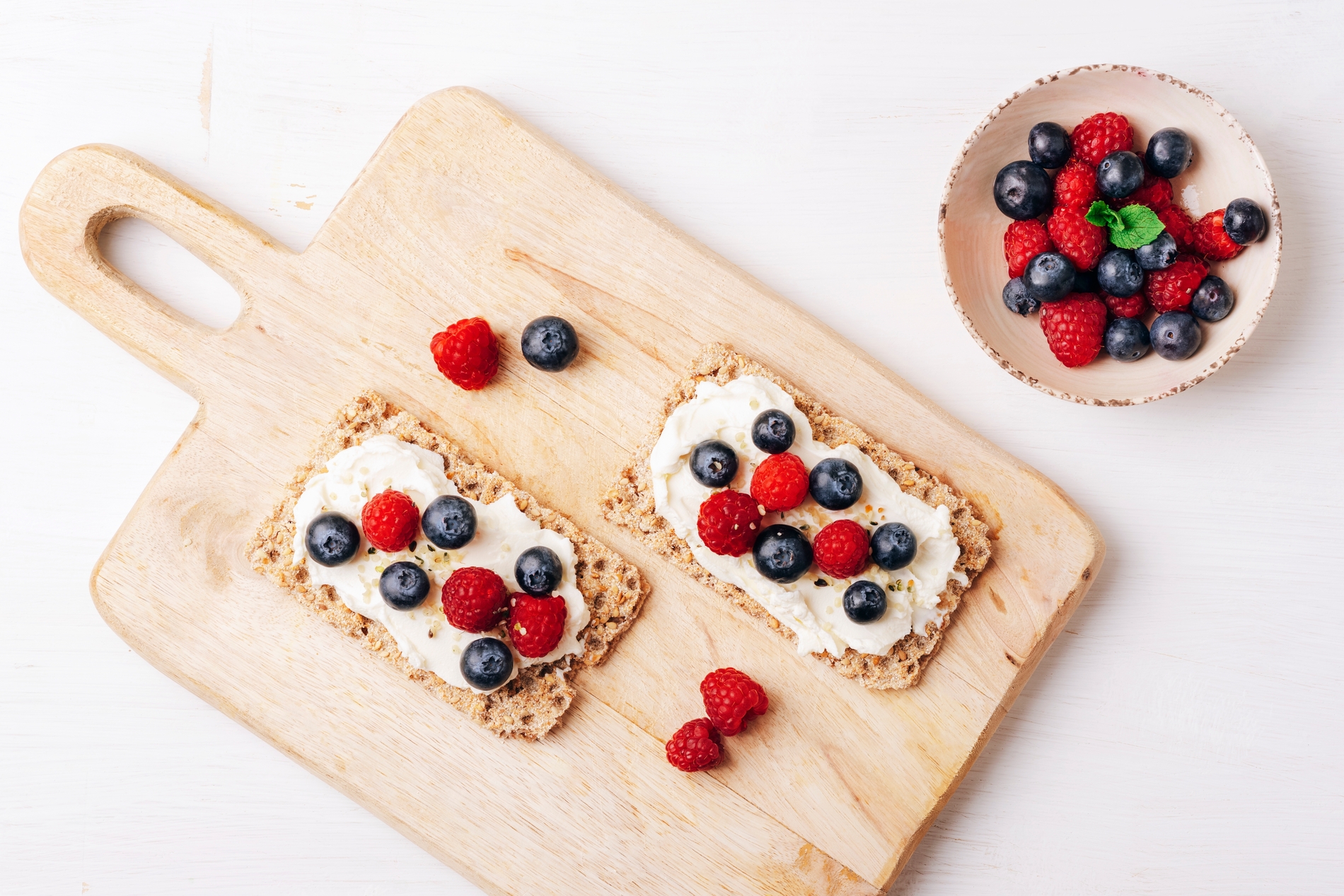 Baked Berry Oat Bars
