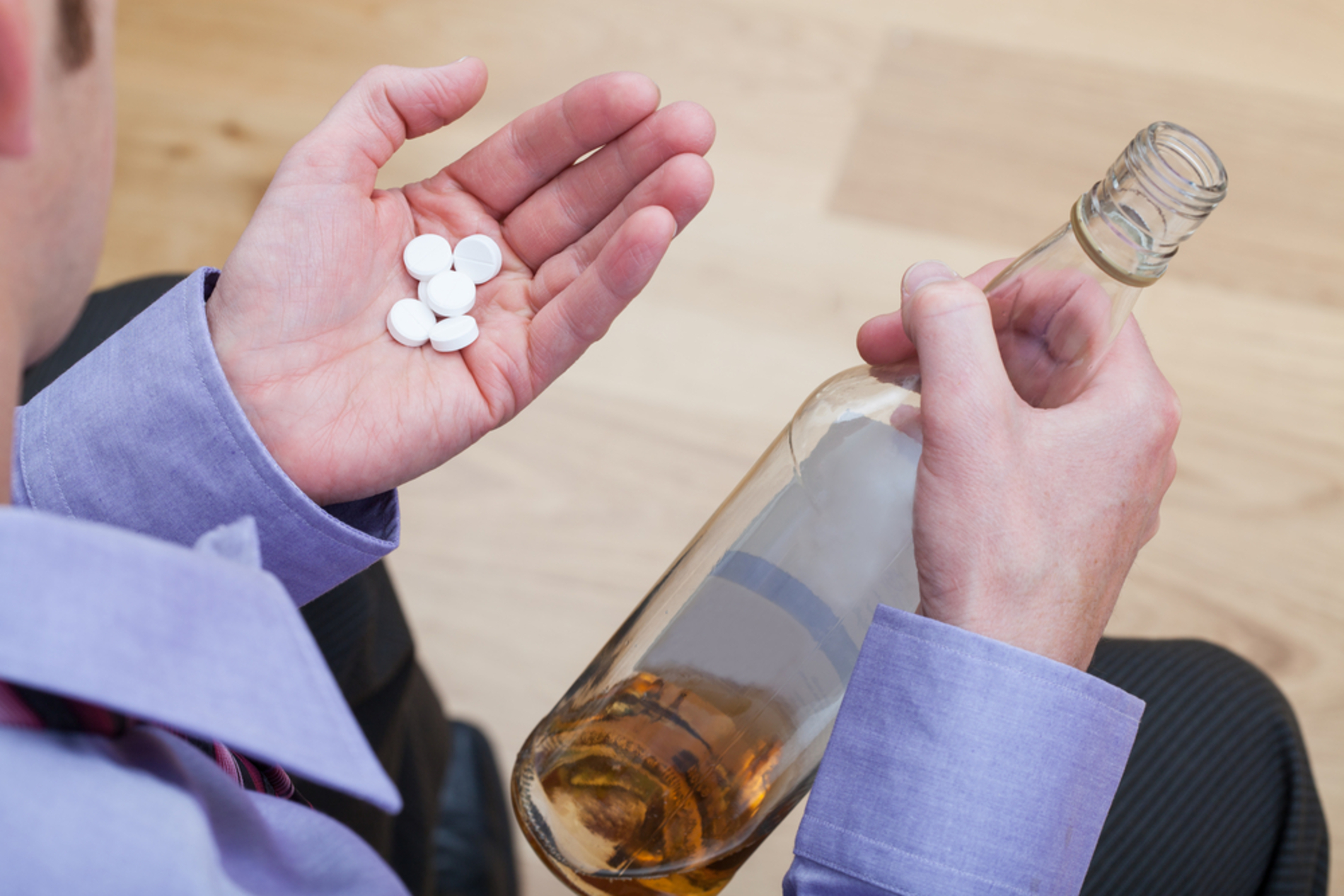 13 Medications You Should Never Mix with Alcohol