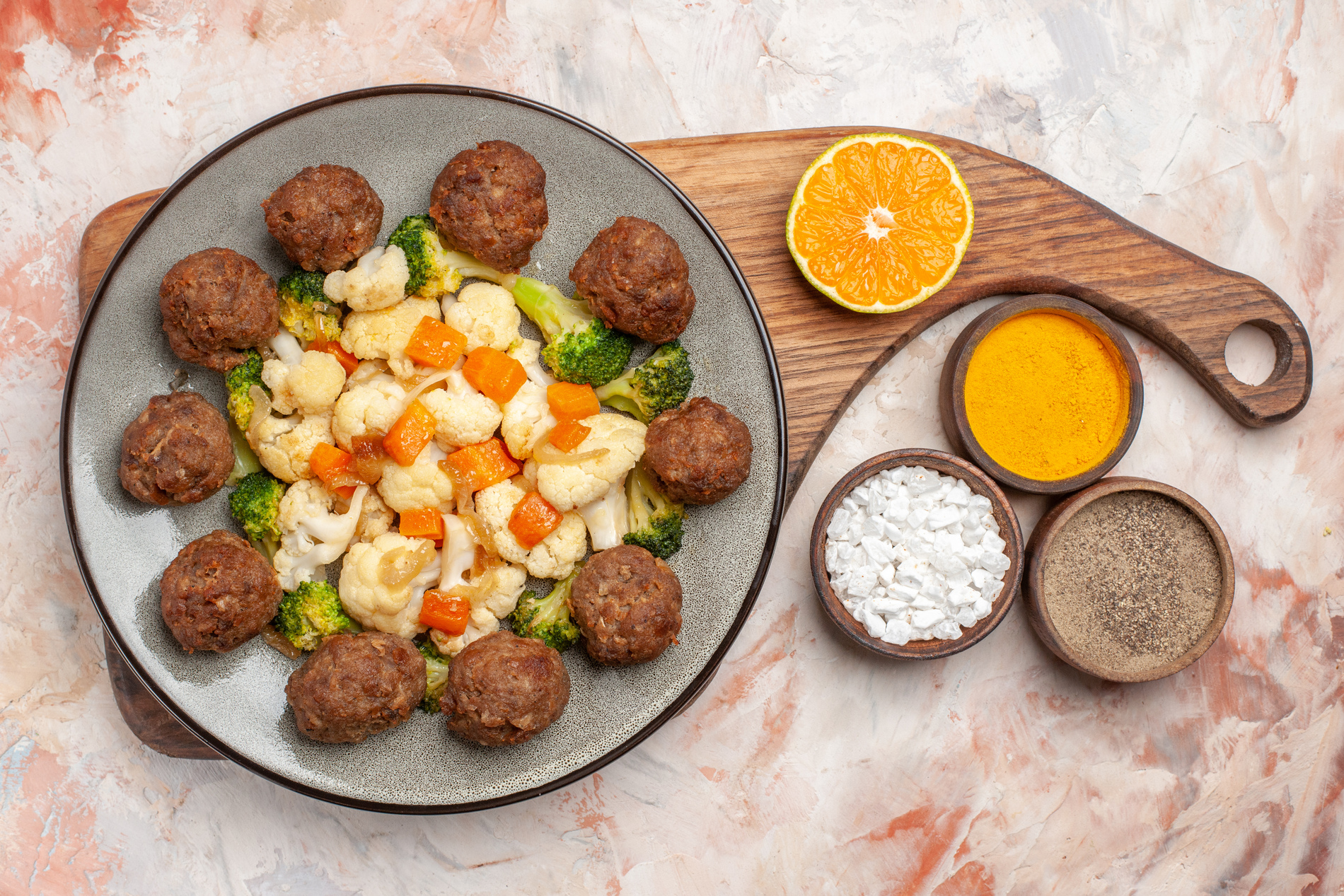 Quorn meatballs with vegetables