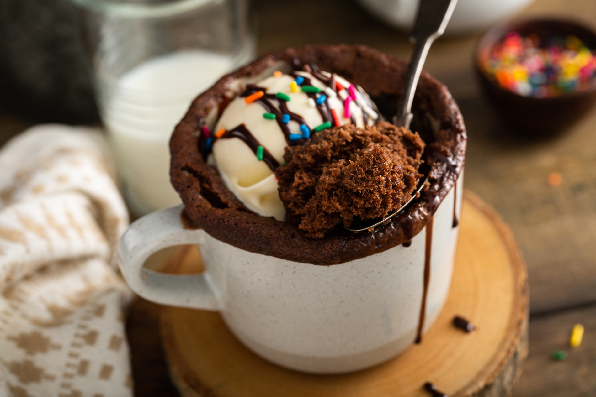 Chocolate Oat Mug Cake
