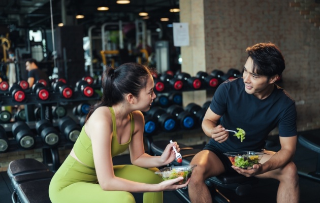 Should You Eat Before or After a Workout to Lose Weight?