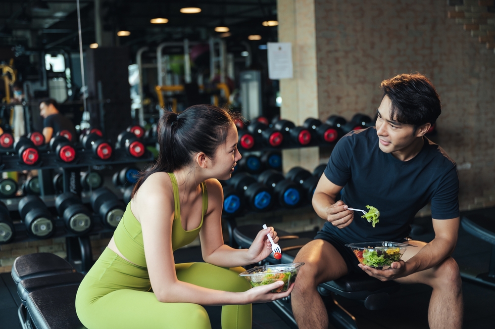 Should You Eat Before or After a Workout to Lose Weight?