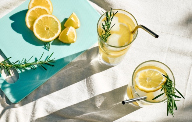 10 Healthy Ways to Enjoy the ‘Loaded Water’ Trend