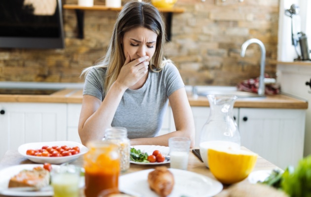 12 Soothing Foods That Can Help Ease Nausea Naturally