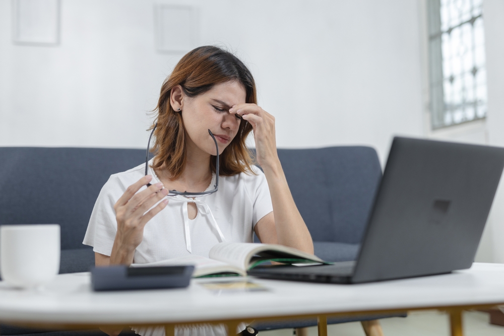 Use the 20-20-20 Rule at Work to Beat Screen Fatigue